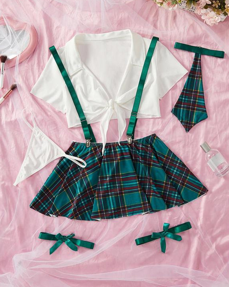 JK Schoolgirl Costume 4-Piece Halloween Set view 6